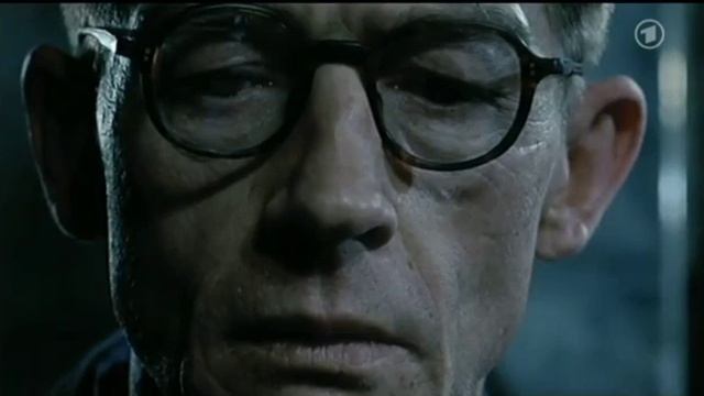 Джордж Оруэлл "1984". Вторая часть, 1 глава смотреть онлайн