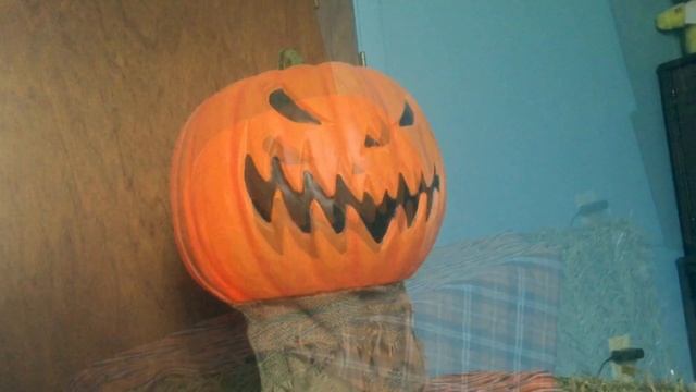 Hay Bale Popper | Undead Reviews смотреть онлайн