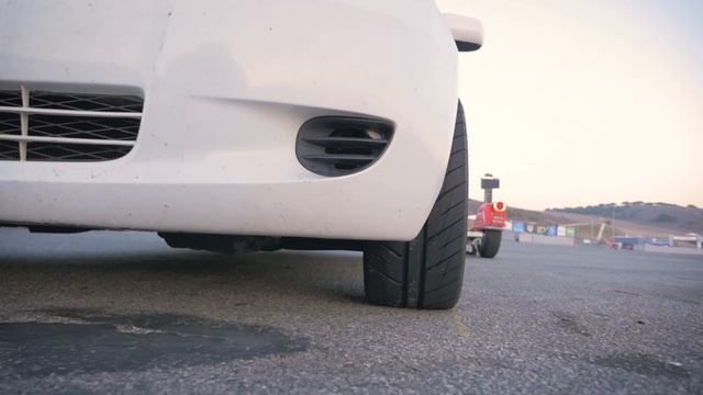 A Yaris Takes on Laguna Seca смотреть онлайн