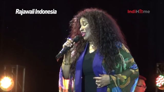 Chaka Khan - Through The Fire - HITMAN David Foster And Friends Live in Yogyakarta смотреть онлайн