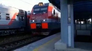 2ЭС4К-063 с поездом №301 Адлер - Минск.