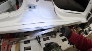 Фольксваген Поло вытяжка центральной стойки перекос проёма дверей