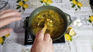 Щавельный суп с жареной картошкой.