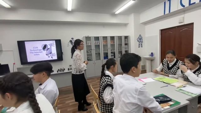 CLIL Technology: The Internet-wikis School#47 смотреть онлайн