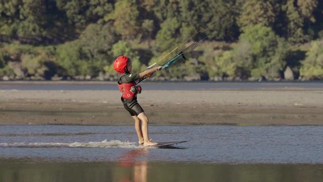 HYBRID a playful way of kiting. Get them started!
