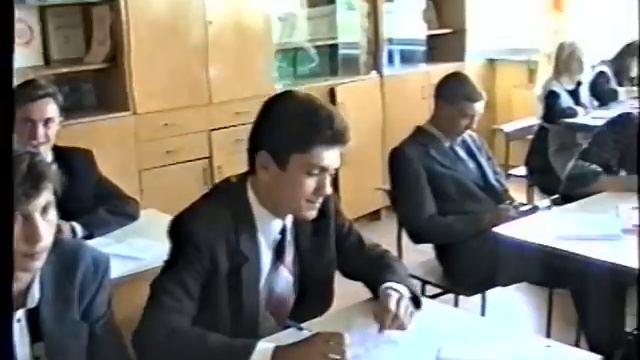 Экзамены 90-х! Как мы списывали и сдавали МАТЕМАТИКУ! Димон с ДИСКОТЕКИ в будущей самый ВЕСЁЛЫЙ! смотреть онлайн