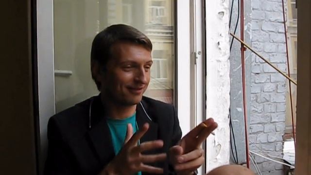 Переводчик ЖЯ И. Бондаренко на телеканале "Киев"