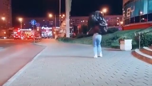 Как гулять в комендантский час смотреть онлайн