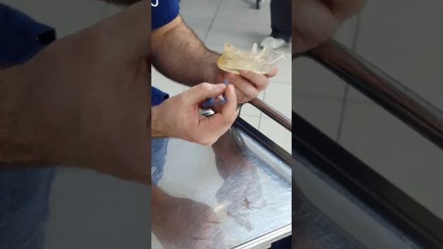 КАК ИЗГОТАВЛИВАЕТСЯ СИЛИКОНОВЫЙ ИМПЛАНТ?