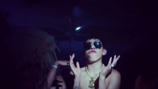 Standly - Muévelo 😈 смотреть онлайн