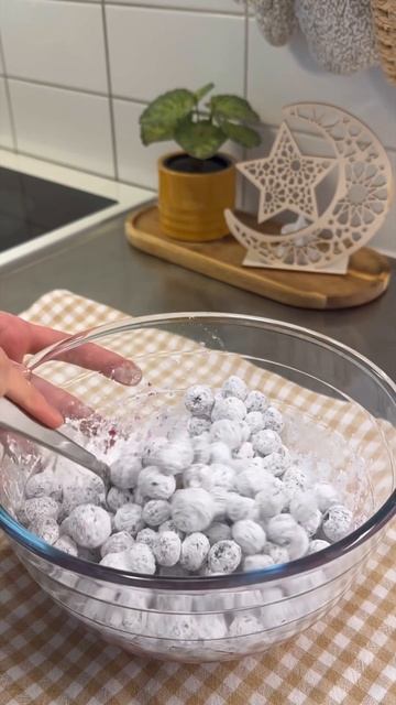 Mazali pirogchalar🫐 Мини пироги с черникой🫐Mini blueberry pies🫐#pechenye #pirog#черника#pie смотреть онлайн