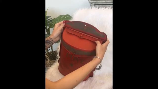 Červená poštovní retro schránka s ptáčkem na LaHome.cz смотреть онлайн