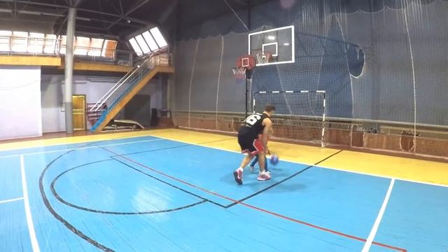 ПЕРВАЯ В 5 ЛЕТ НАСТОЯЩАЯ ИГРА 1 НА 1 С ТРЕНЕРОМ! смотреть онлайн