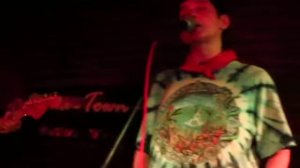 Умка и Броневик - Стеклянная рыбка