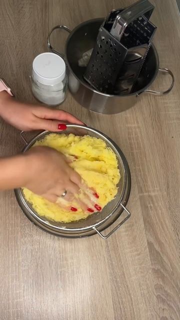 Драники #драникикартофельные #драникирецепт #драники #драникибезмуки #картофельныеоладьи #картошка