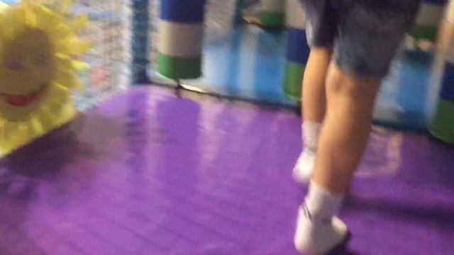 Children's playground ball pool YooHoo Tayo 儿童游乐场 Детский развлекательный центр бассейн шарики смотреть онлайн