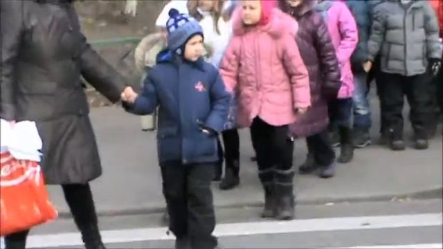 Ученик, дорога, школа смотреть онлайн