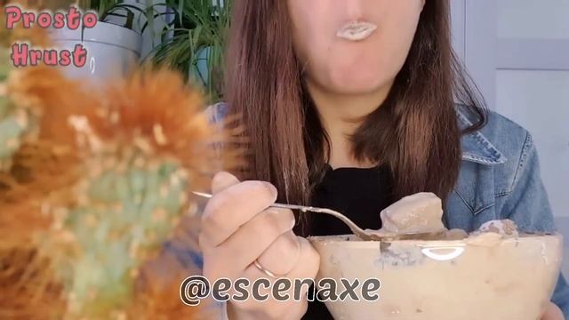 @prostohrust | Хруст мокрым мелом | Мокрый мел в пасте из глины | Wet chalk chrunch смотреть онлайн