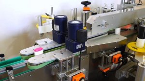 Автоматический этикетировщик мод. АЭ для нанесения двух этикеток на плоские флаконы