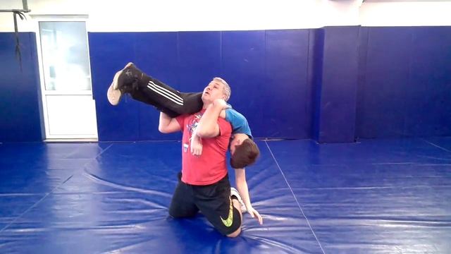 Приемы вольной борьбы,нырки и обманные движения,с выседом. смотреть онлайн