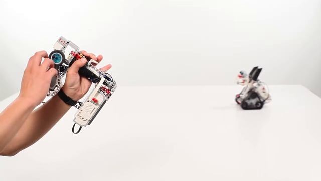 Remote Controller — инженерный проект на занятиях по робототехнике в ЛегоКласс смотреть онлайн