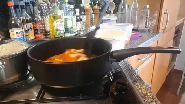 How make Menudo with Mama Sita's смотреть онлайн