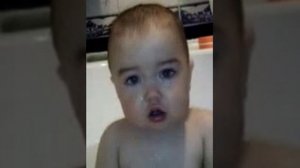 Малыш говорит