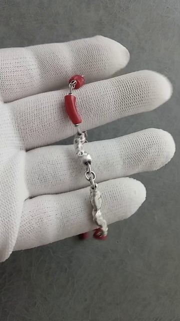 серебряный браслет из красного средиземноморского коралла 
#браслетручнойработы #коралл