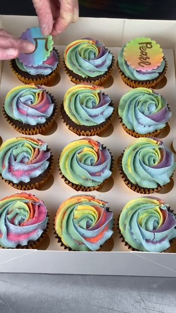Decorating these cool rainbow cupcakes! #cakeshorts #cakedecorating #rainbow #cakesofyoutube