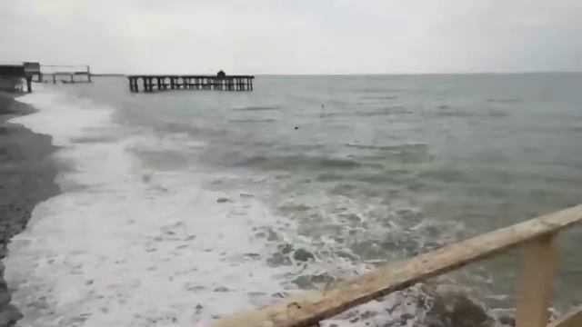 лазаревское, 7 сентября 2020 года, штормит смотреть онлайн