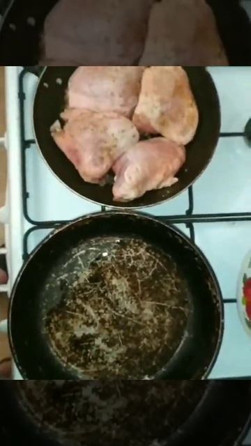 Бедрышки с овощами 🍗🍅 смотреть онлайн