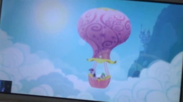 Поняшки под песню грею счастье смотреть онлайн