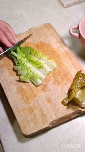 Сочная тортилья с сырным соусом и солёным огурцом🌮Осторожно!!!Очень сочно!!🤤 #рек #рецепты #тортиль смотреть онлайн