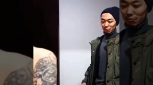 покажи сиськи😂