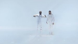 Lapiz Conciente Ft. Akon - Soñando (Video Oficial)