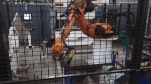 Робот на Тихвинском вагоностроительном заводе