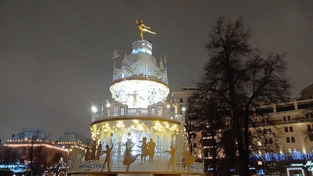 ИНСТАЛЛЯЦИЯ ПО МОТИВАМ "ЩЕЛКУНЧИКА"