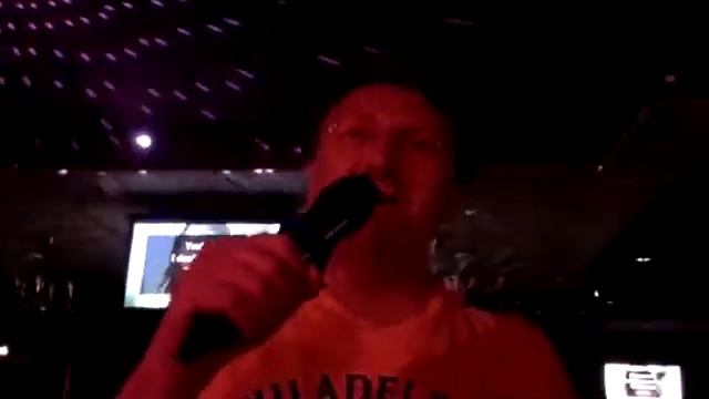 Петр Варибрус(Peter Varibrus) поет песню Poison(Alice Cooper). смотреть онлайн