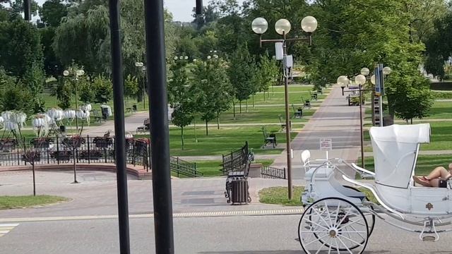 Лошади в парке Подниколье смотреть онлайн