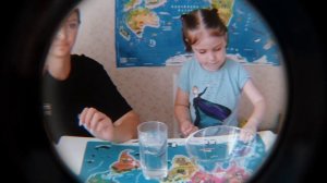 КРУТОЙ ЭКСПЕРИМЕНТ С ВОДОЙ! ДЕТСКИЕ ЭКСПЕРИМЕНТЫ! ОПЫТЫ С ДЕТЬМИ! ФОКУС ДЛЯ ВСЕЙ СЕМЬИ!