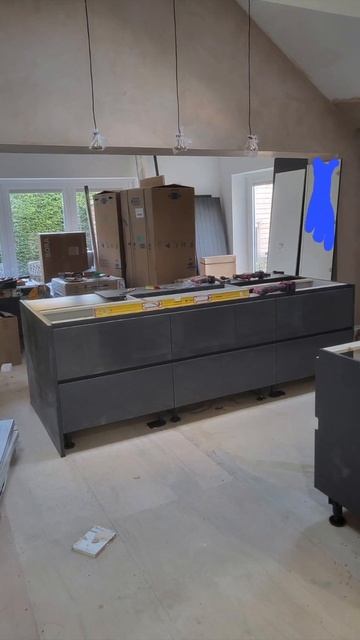 Kitchen Inspiration - Graphite satin lacquered doors with graphite handle channel смотреть онлайн