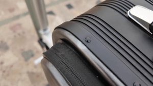 Suitcase or Scooter? - Unboxing Review Airwheel SE3S