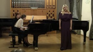 И.Стравинский, "Девичья песня" из оп."Мавра". Исп. В.Хорошева (сопрано), В.Химич (ф-но)