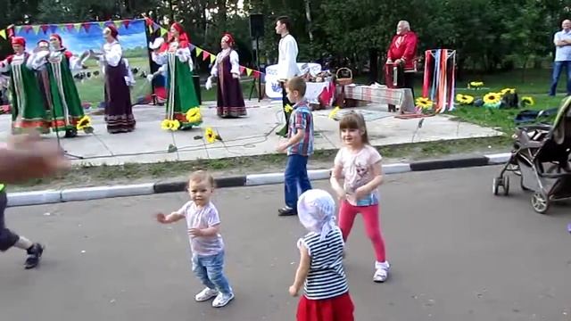 Праздник русской словестности в Балашихе. Здорово смотреть на наше подрастающее поколение. смотреть онлайн