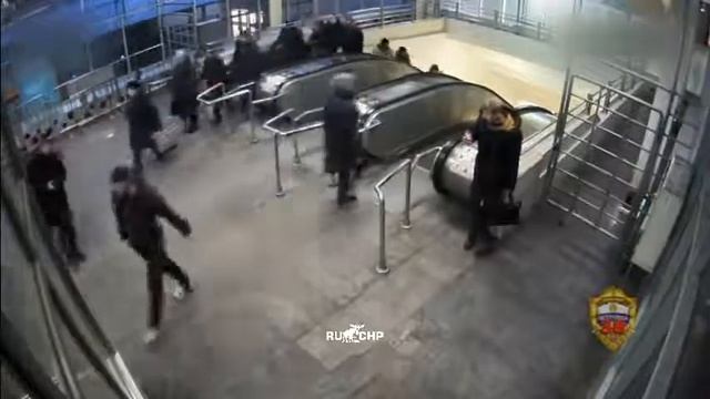 Стычка мигрантов в метро смотреть онлайн