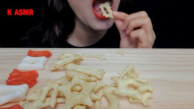 ASMR WHALE FOOD(GORAEBOB),  JJANGGU JELLY, EATING KOREAN SNACK,고래밥, 짱구 젤리, 먹방 KASMR, MUKBANG, K-ASM