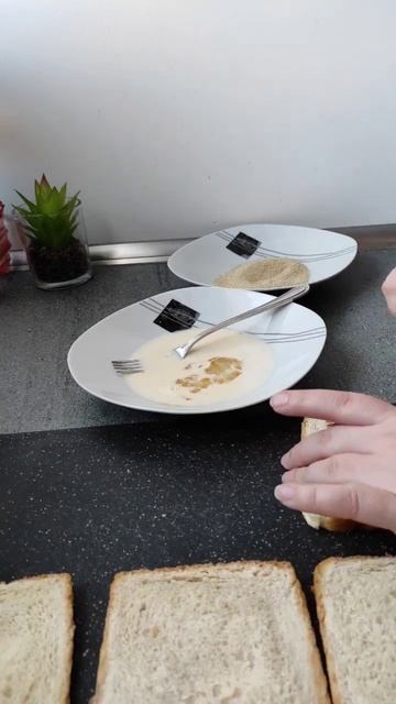 Горячий завтрак на сковороде за 5 минут для сладкоежки #shorts смотреть онлайн