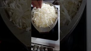 Вкуснее чем БИГУС/Капуста с сардельками по деревенски/Тушёная капуста/Капуста в утятнице