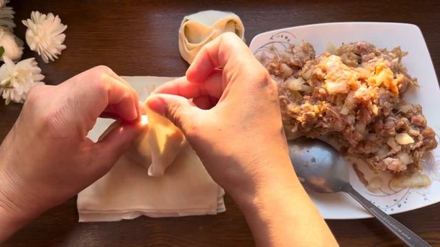 Сочные манты.Вот как нужно готовить манты.Тесто на манты. смотреть онлайн