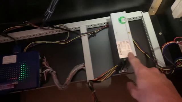 Deluxe Classic Cocktail Arcade. 24” LED monitor-2 trackballs-Speaker upgrade. Awesomearcades.com смотреть онлайн